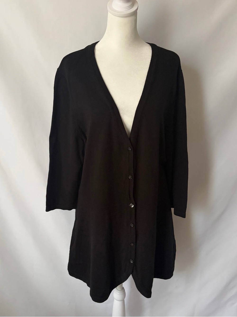 New Isaac Mizrahi Curved Hem Button Front Cardigan Black size X-Large